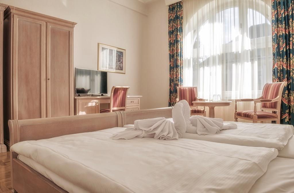 Augustenhof 3*